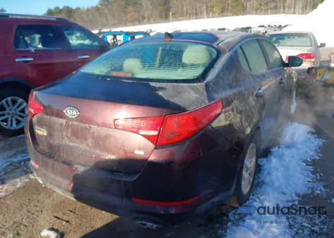 2011 Kia Optima Lx z USA, uszkodzony, nr VIN KNAGM4A71B5127462